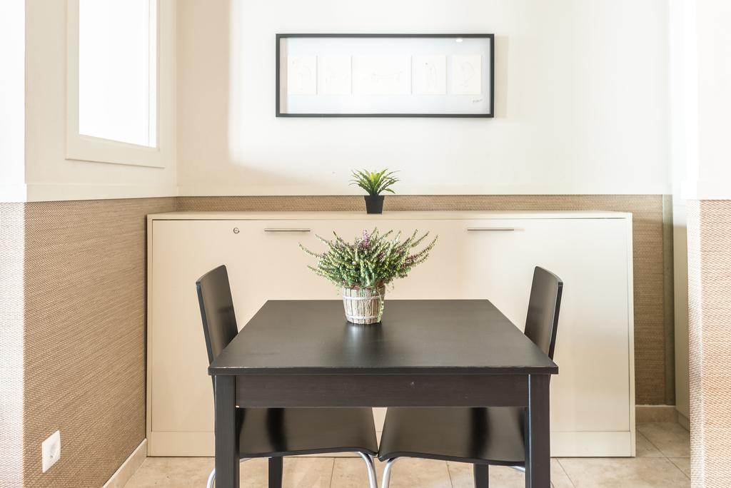 Apartments Hhb Barcelona Luaran gambar
